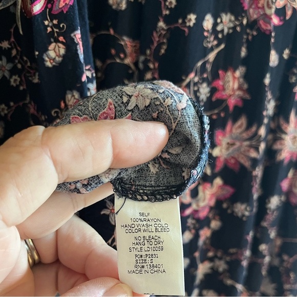 Love Black and Pink Flowered Dress Size Small - Picture 9 of 10